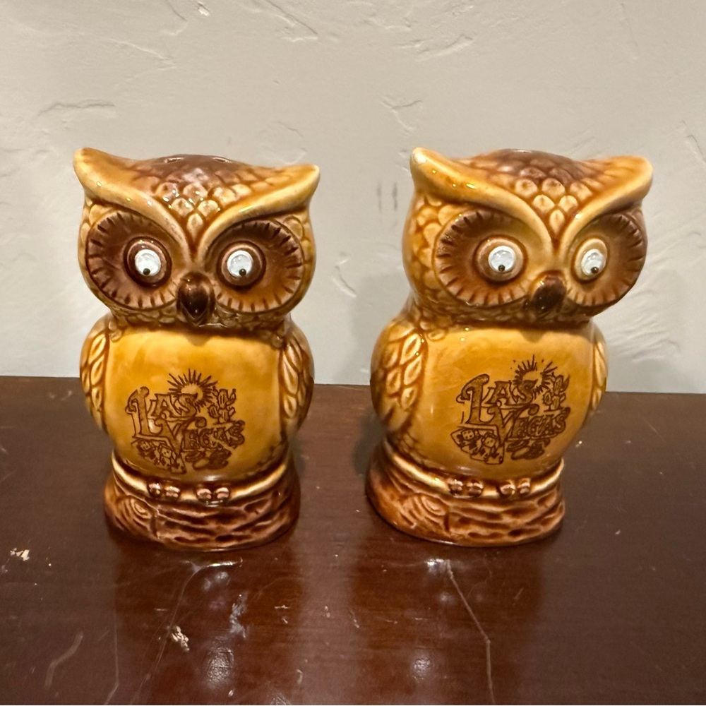 Vintage Owl Salt‎ and Pepper Shakers Brown Ceramic moving eyes made in Japan